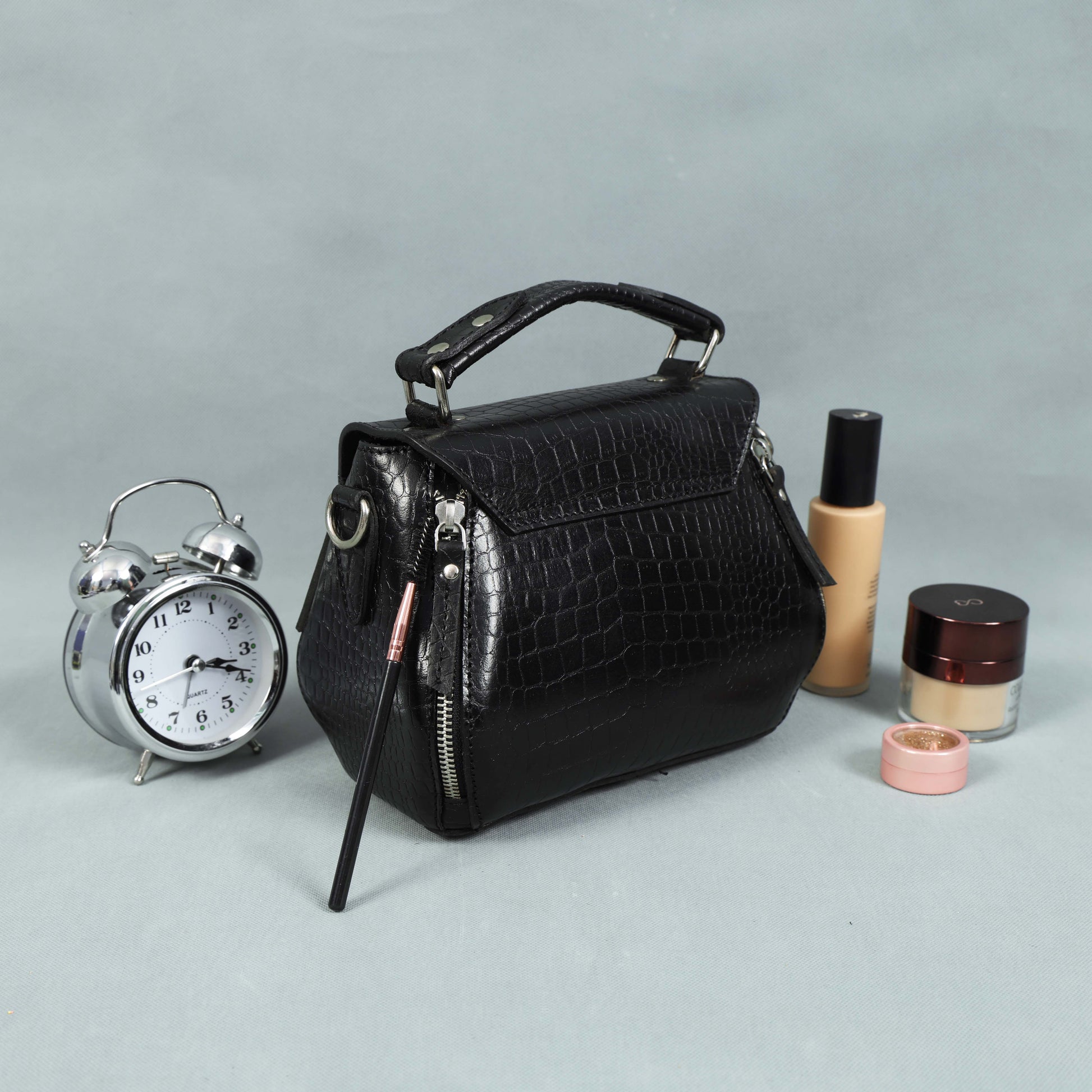 Premium Croc-Embossed Leather Handbag with Top Handle & Structured Zip Compartments
