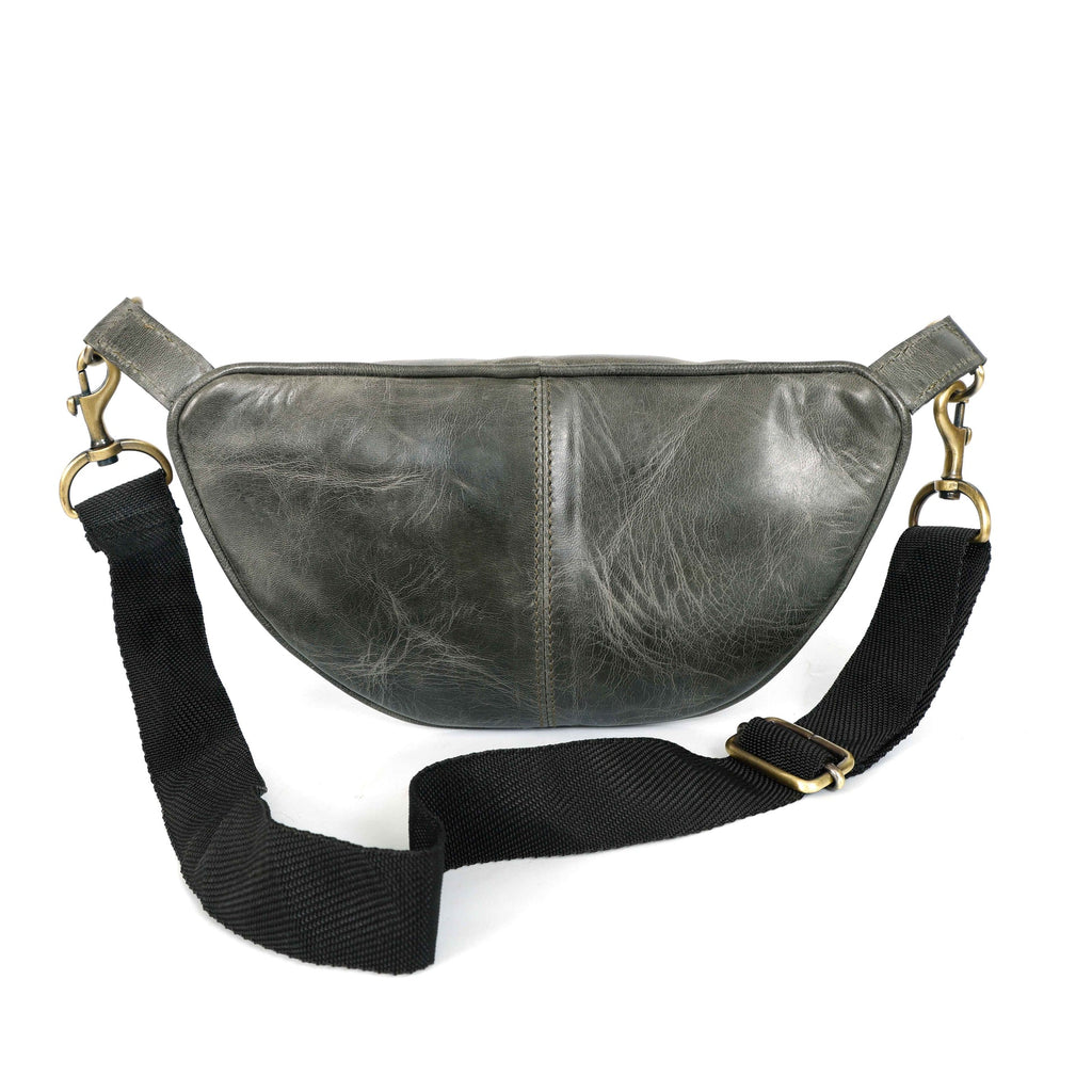 Full-Grain Leather waist bag with Adjustable Strap & Secure Zipper Closure