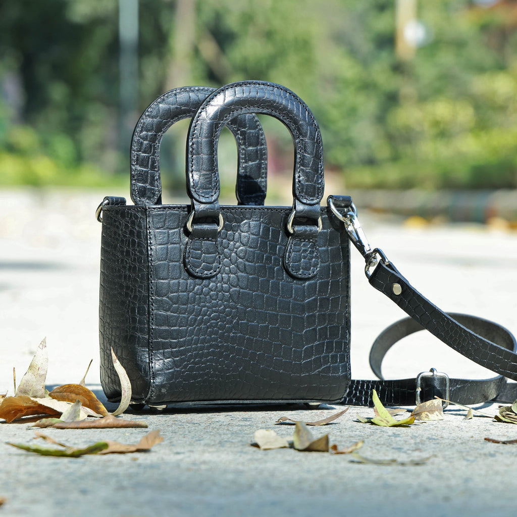 Stylish Leather Croco Print Sling Bag ƒ????? Chic & Versatile. BG-1621