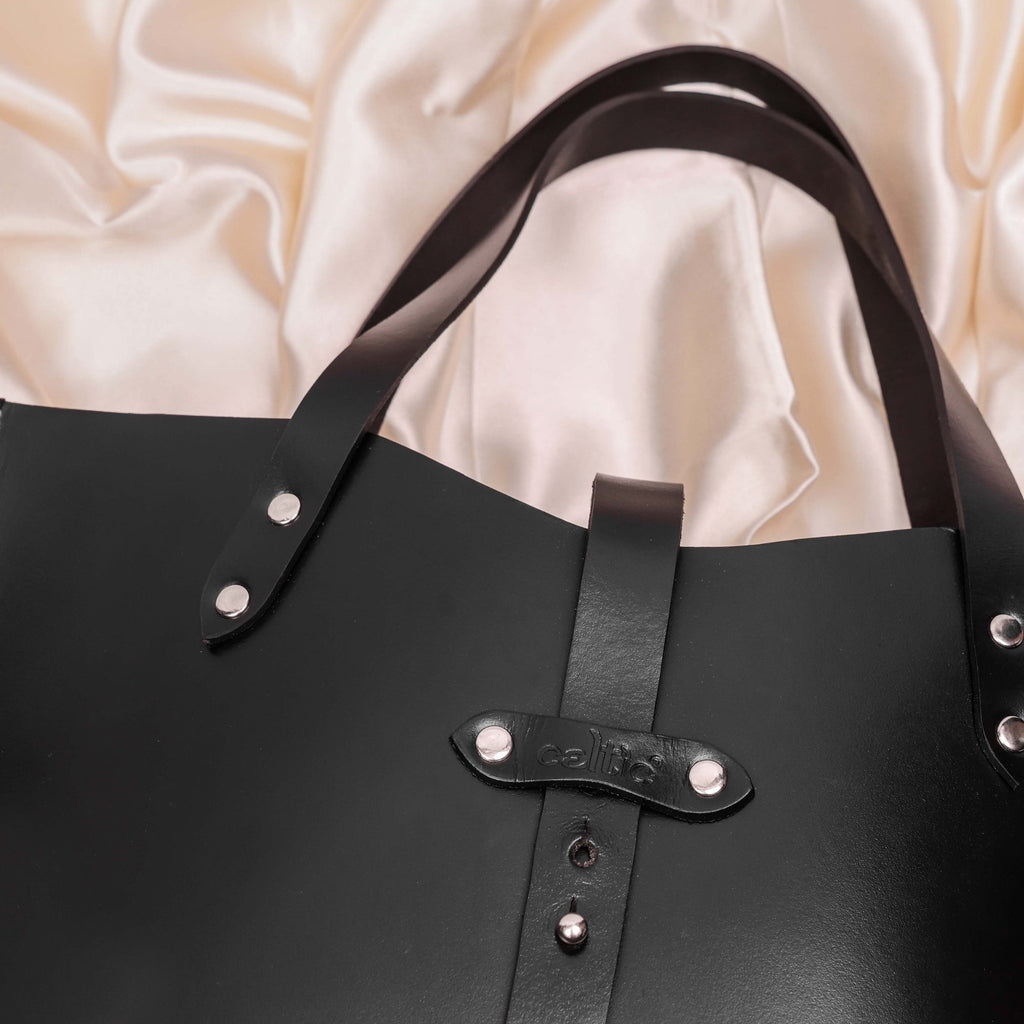 Premium Full-Grain Leather Tote Bag with Riveted Handles and Spacious Interior Pocket