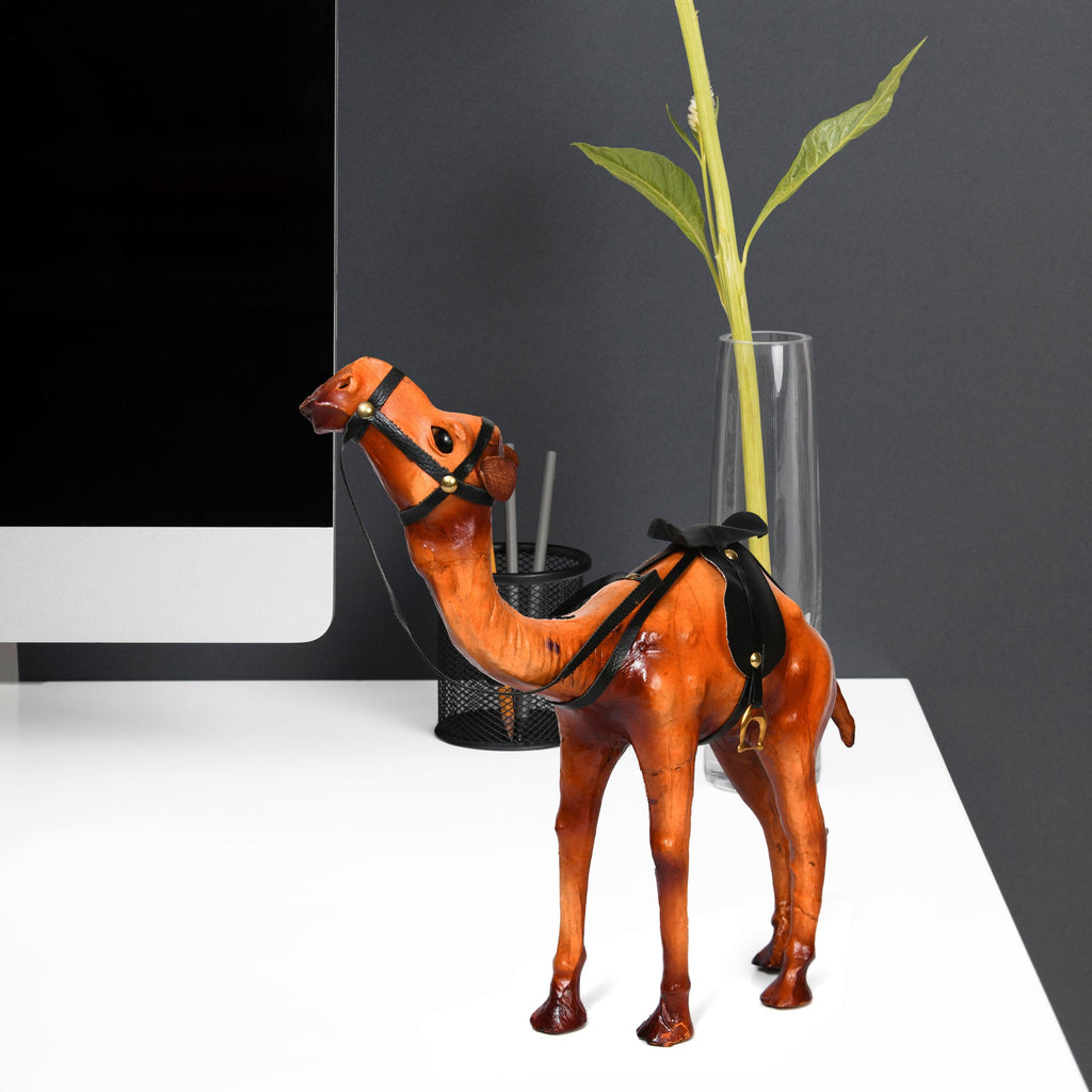 Handicraft Standing Camel Leather Showpiece ƒ????? Exquisite Artisan Home Decor, ART:-LA-05