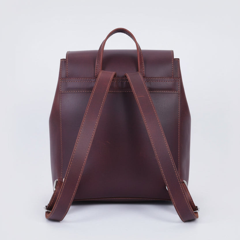 Vintage Brown Leather Drawstring Backpack with Front Buckle Pocket