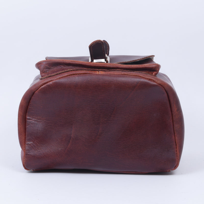 Vintage Brown Leather Drawstring Backpack with Front Buckle Pocket