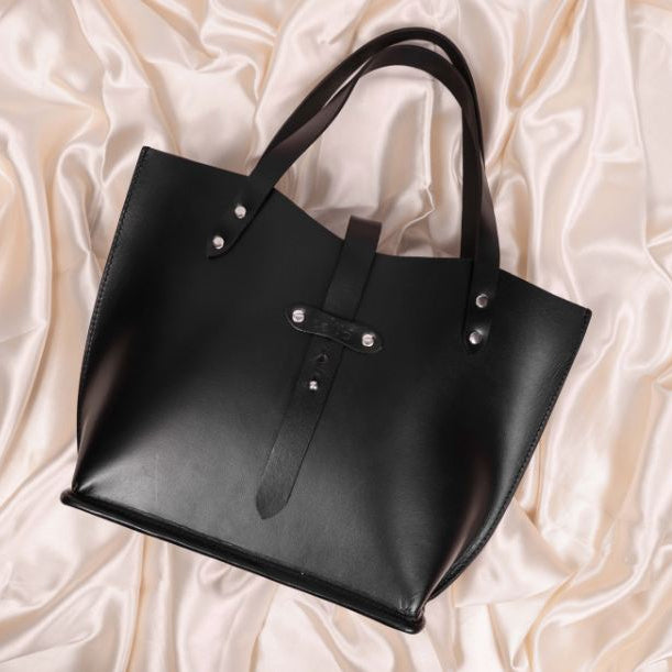 Premium Full-Grain Leather Tote Bag with Riveted Handles and Spacious Interior Pocket