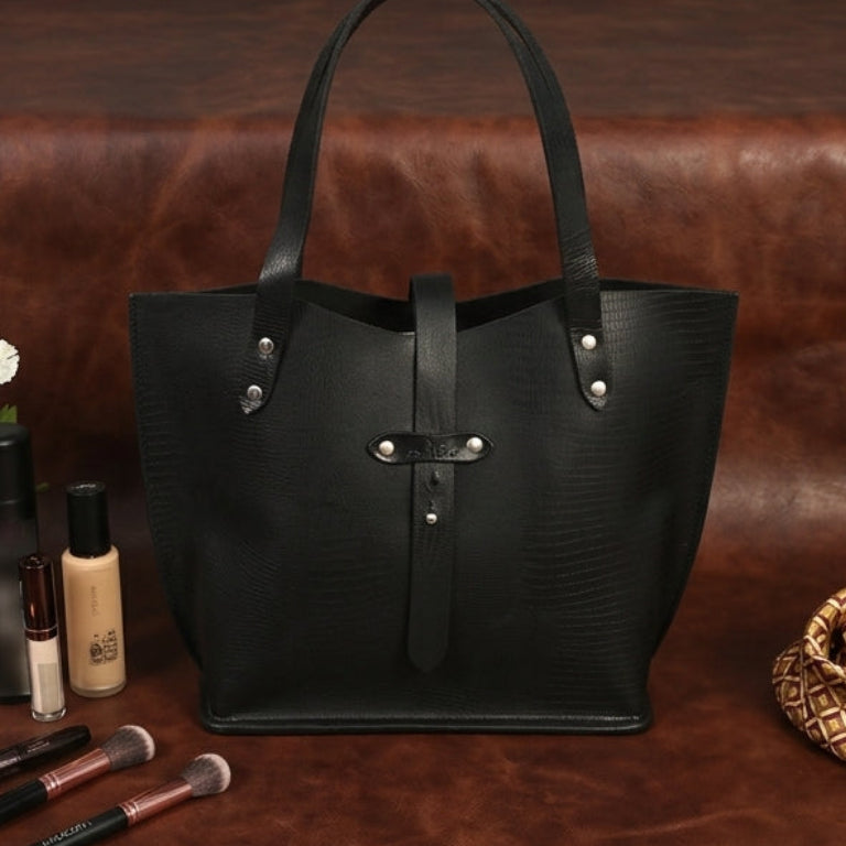 Fashionable Leather Tote bag Chic & Attractive Design for Every Occasion