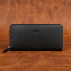 Stylish Ladies' Black Clutche - Timeless Elegance and Versatility