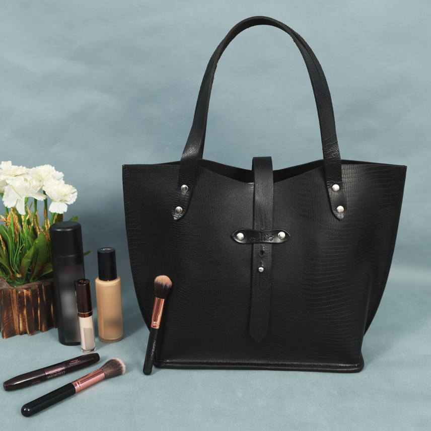 Fashionable Leather Tote bag Chic & Attractive Design for Every Occasion