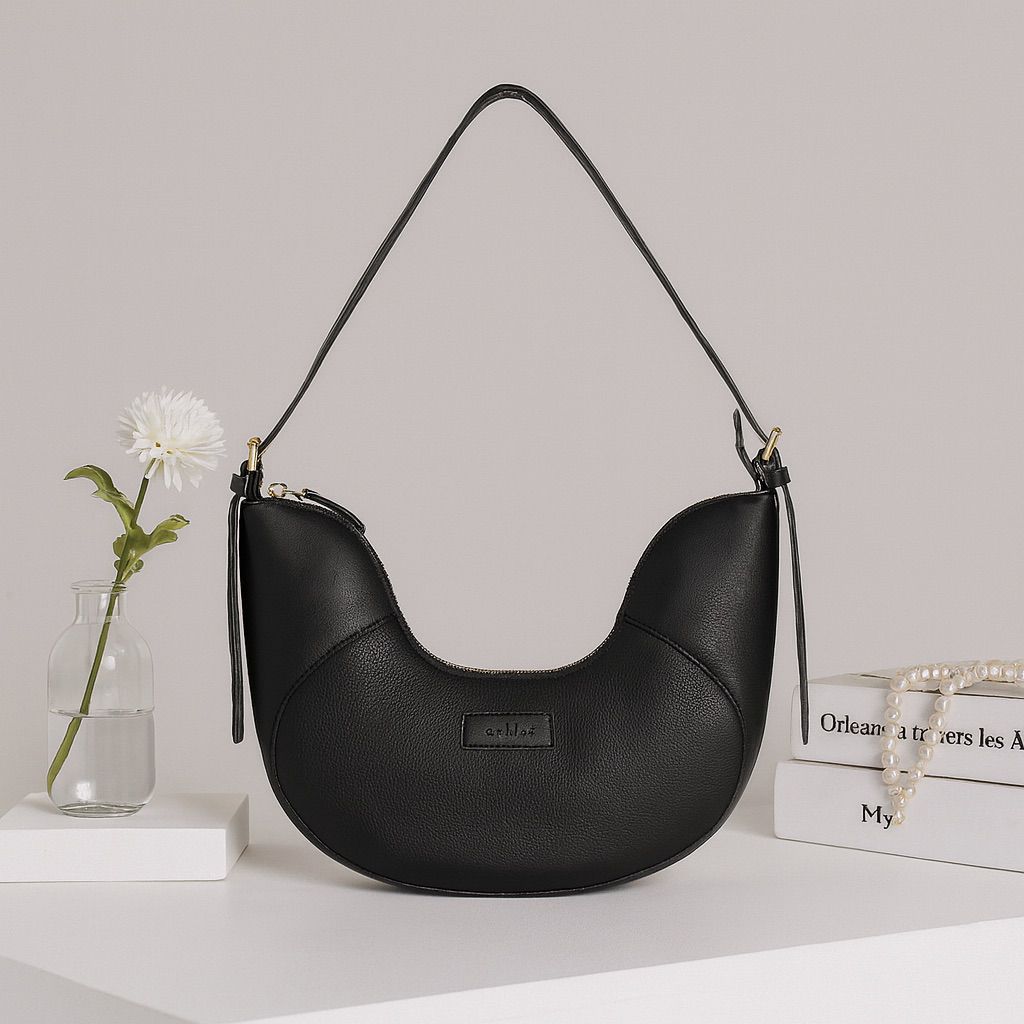 Premium Black Leather Hobo Shoulder Bag with Adjustable Strap & Zip Closure